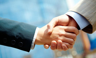 全國政協(xié)副主席李金華參加第十六屆中國質量高層論壇并講話